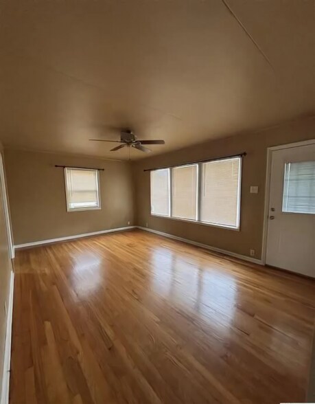 Building Photo - 222 Crestview Dr