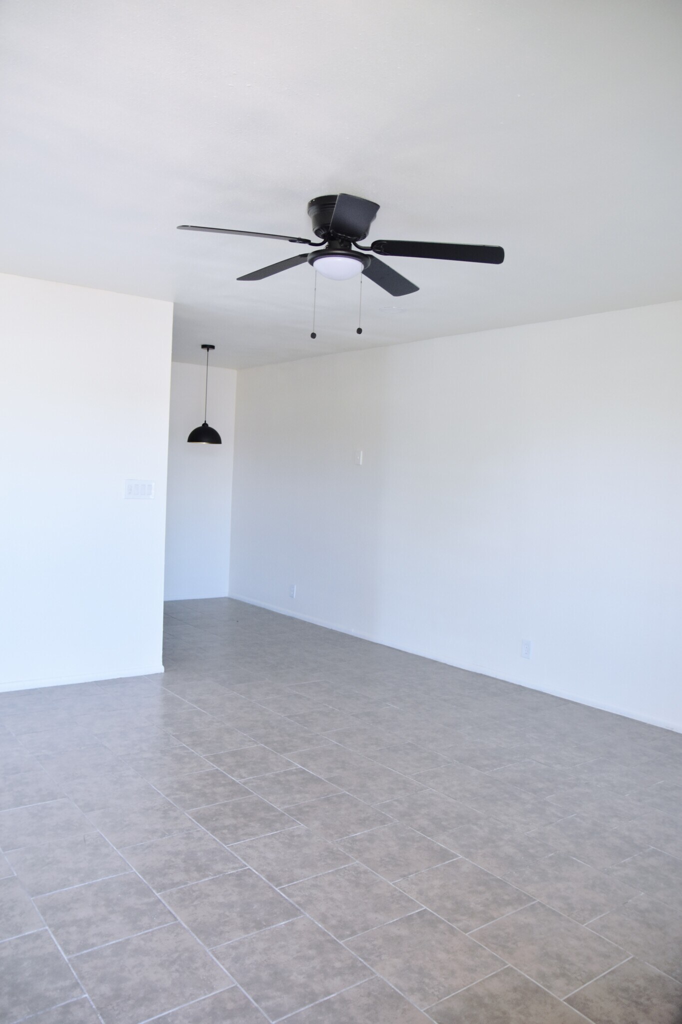 Building Photo - 6605 W Pasadena Ave