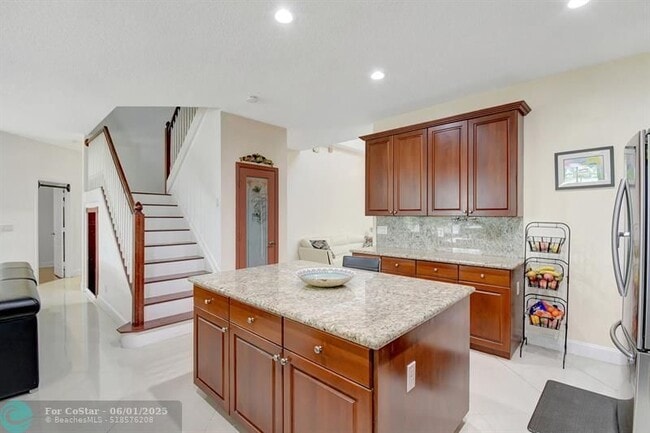 Building Photo - 6158 SW 194th Ave