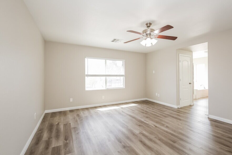 Building Photo - 1417 Beams Ave