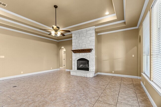 Building Photo - 5811 Oak Creek Drive