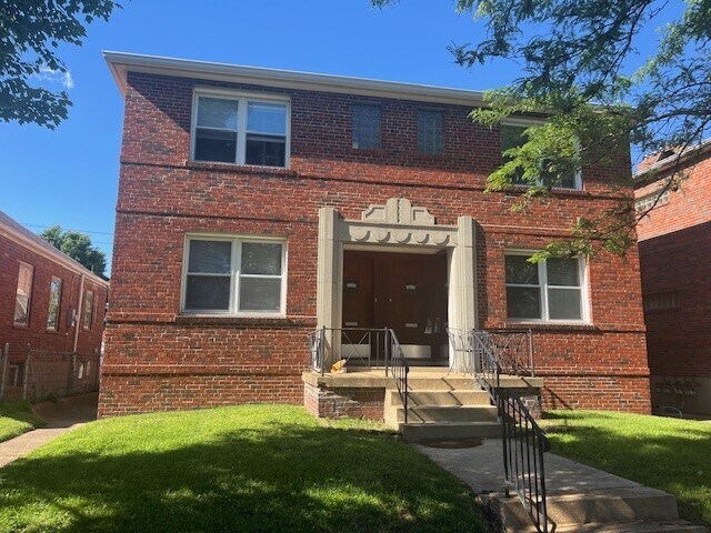 Primary Photo - 5247 Pernod Ave