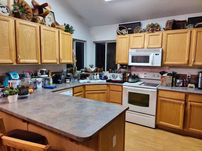 Building Photo - 18609 N 30th Pl