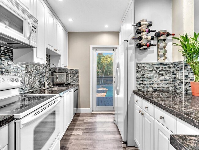 Building Photo - 1731 NW 7th Terrace