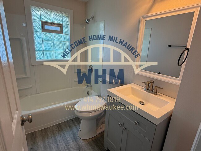 Building Photo - 4969 N 105th St