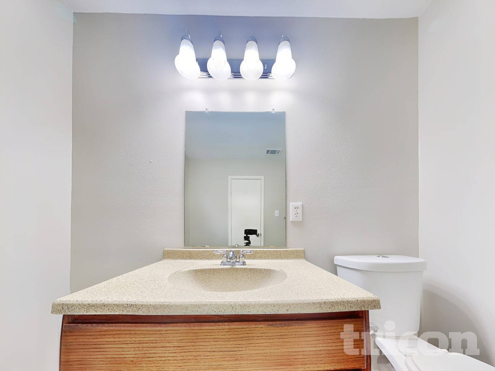 Building Photo - 3032 Wakecrest Dr