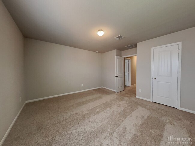 Building Photo - 3465 Wooded Ln