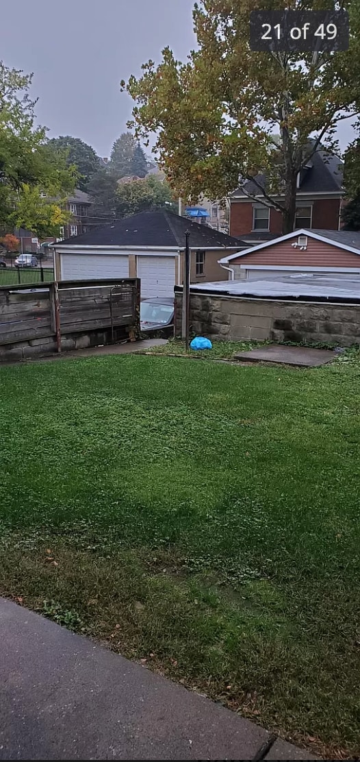 Building Photo - 615 Greenfield Ave