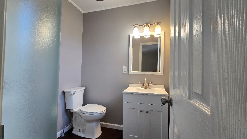 Building Photo - 210 Dogwood Cir