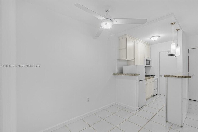 Building Photo - 6330 SW 79th St