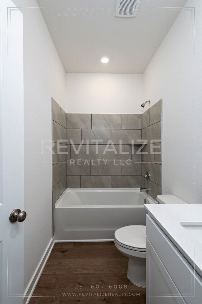 Building Photo - New Construction 4 Bed 3 Bath Home in Foley