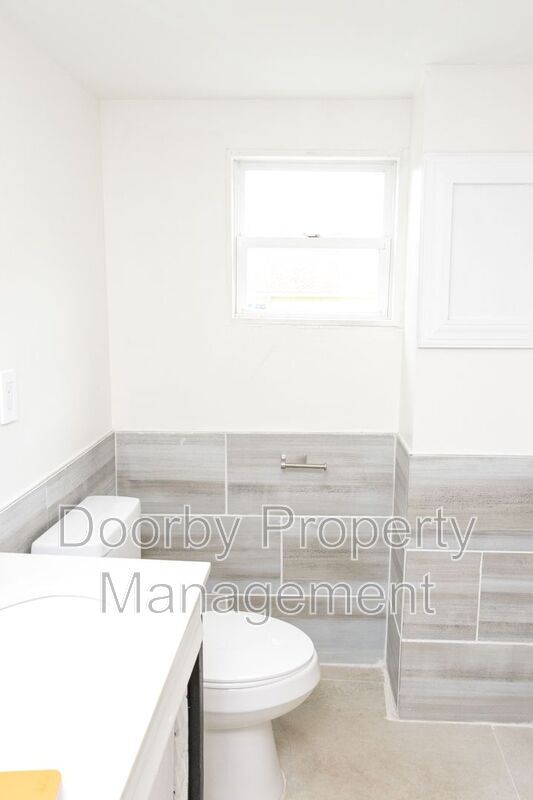 Building Photo - 814 N Germantown Rd