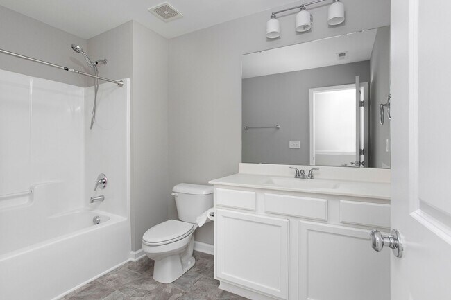 Building Photo - Available mid-July - Adorable 3 Bed 2.5 Ba In Great Location! First Floor Master!