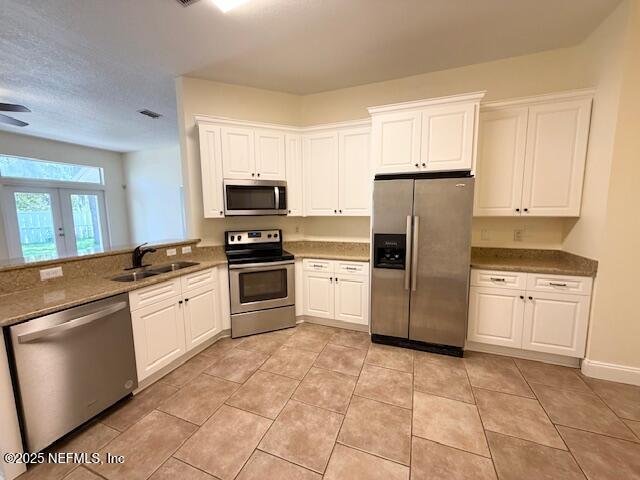 Building Photo - 440 Crescent Pond Dr