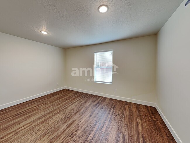 Building Photo - 6108 W Copper Hawk Dr