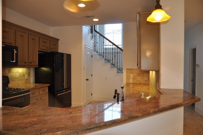 Building Photo - 5922 Burgoyne Dr.