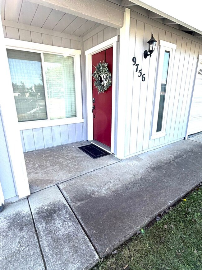 Building Photo - 9756 Greensboro Cir