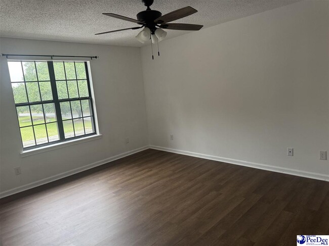 Building Photo - 1219 Brittany Dr