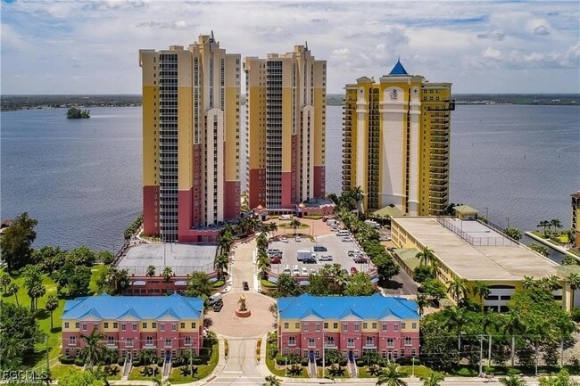 Building Photo - 2743 First St