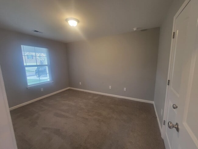 Building Photo - 8080 Driftwood Lp