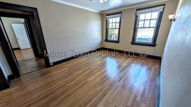 Building Photo - MainStN446