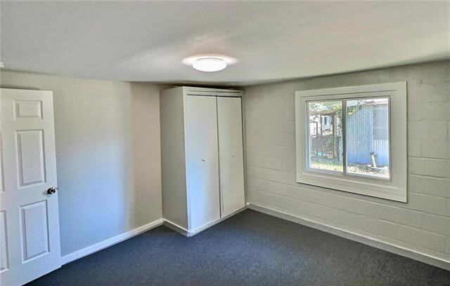 Building Photo - 646 East Ave