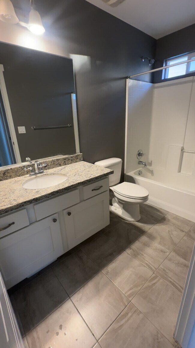 Building Photo - 169 E Ridgeline Wy