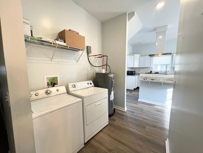 Building Photo - 3206 Rudd Ave