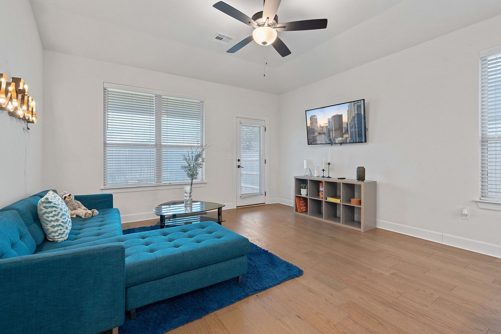 Building Photo - 6113 Dumfries Ln