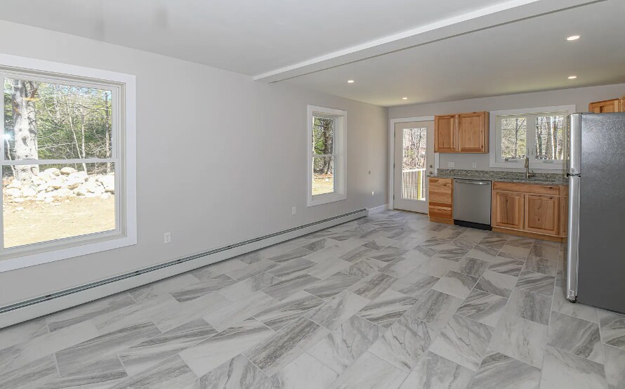 Building Photo - 32 Rockwood Dr