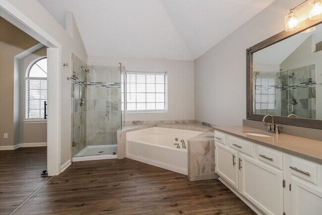 Building Photo - 1221 Settlers Way