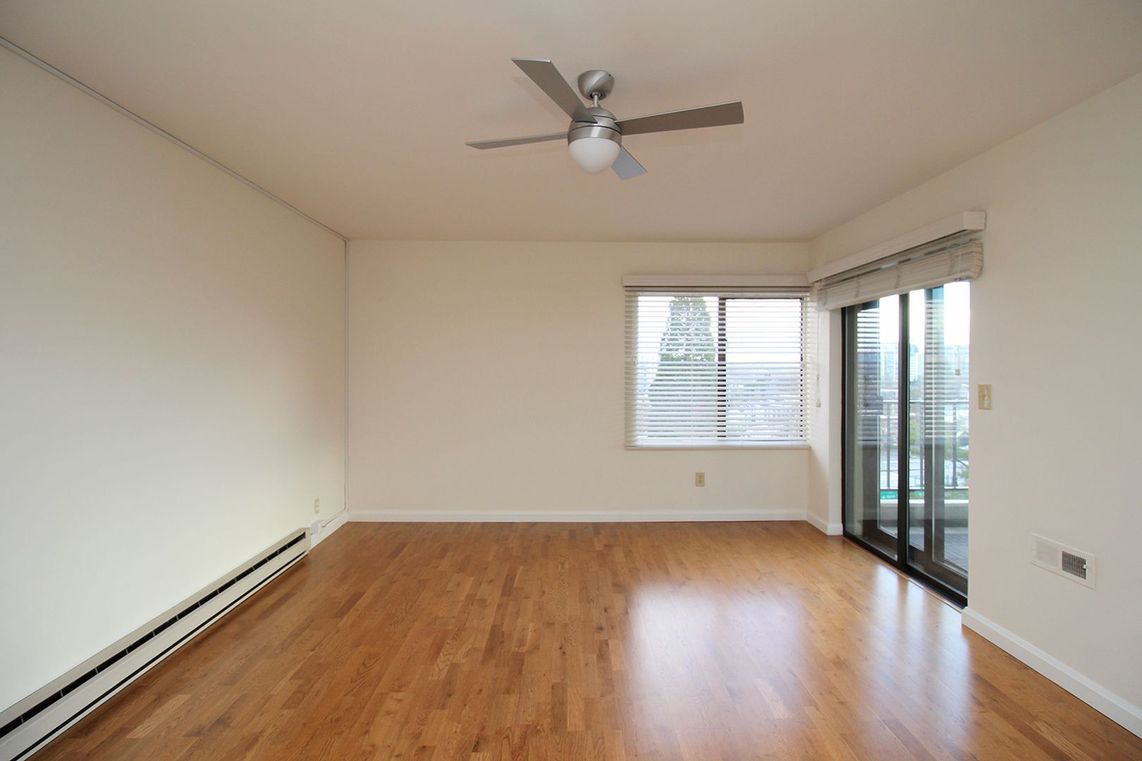 Building Photo - 2309 SW 1st Ave