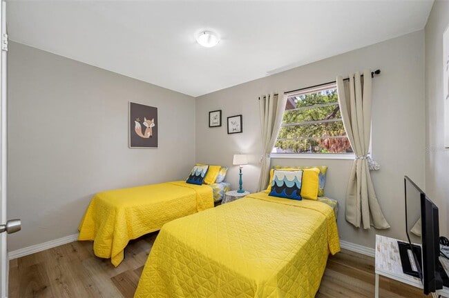 Building Photo - 4704 W Wyoming Ave