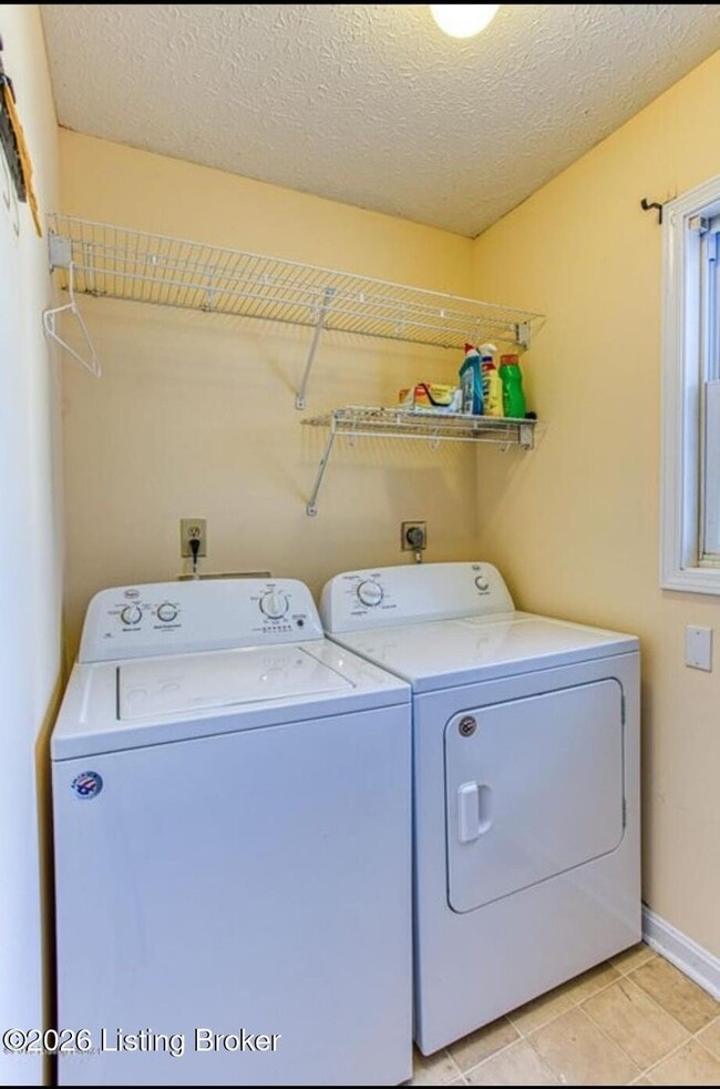 Building Photo - 6913 Beard Ct