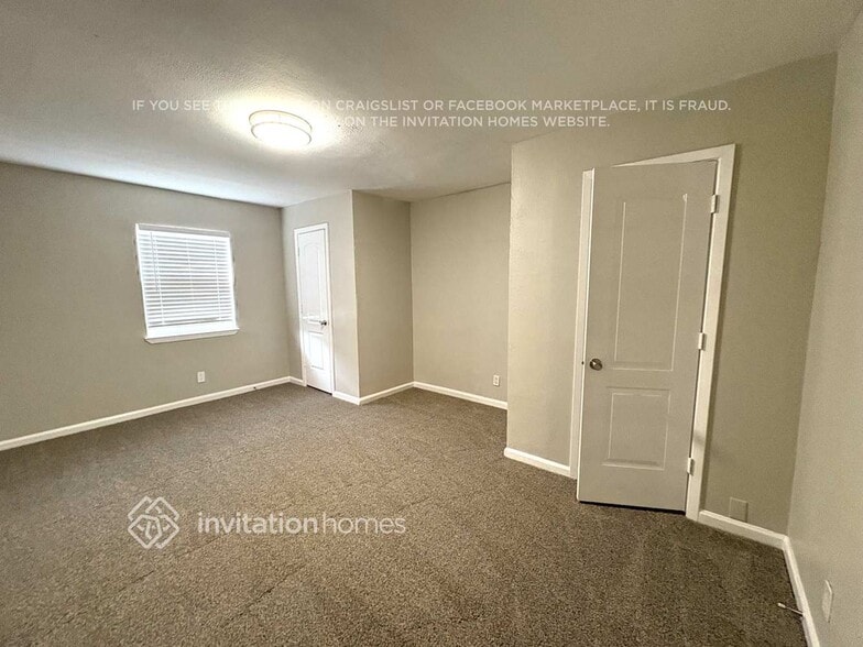 Building Photo - 102 Whitham St