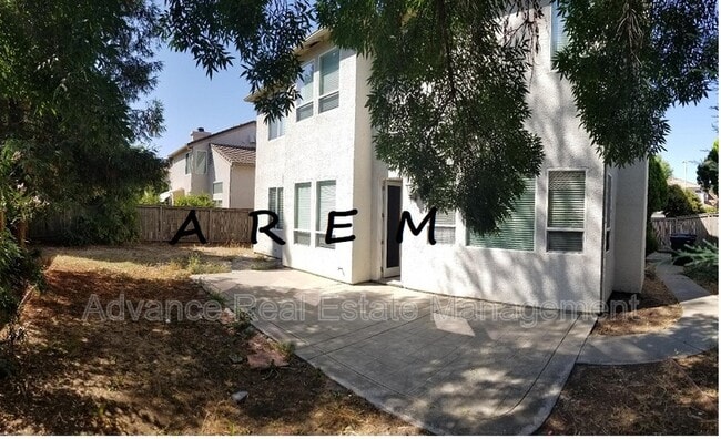 Building Photo - 6836 Cherry Ridge Cir