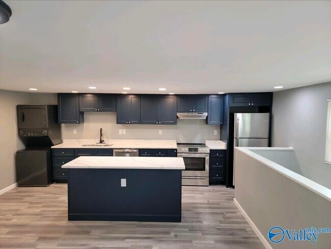 Building Photo - 3212 Reynolds Dr NW