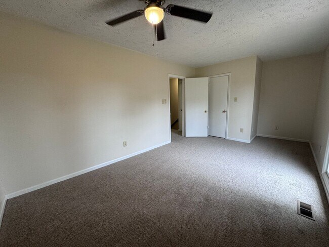 Building Photo - 4603 Dow Ct