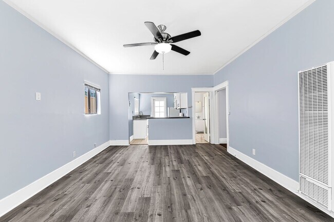 Interior Photo - 119 Orange Ave