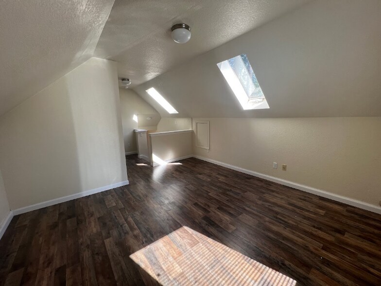 Building Photo - 419 Harvard Ave