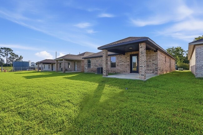 Building Photo - 13134 Lake Conroe Bay Rd