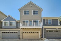 Building Photo - SW Longmont Townhome