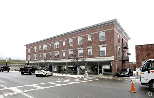 Building Photo - 12 Pleasant St