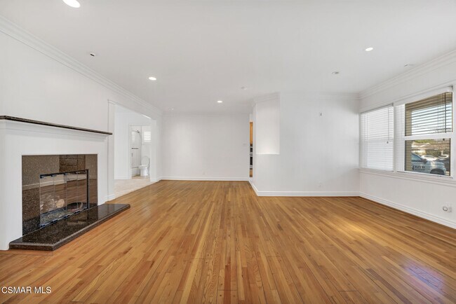 Building Photo - 6045 Sunnyslope Ave