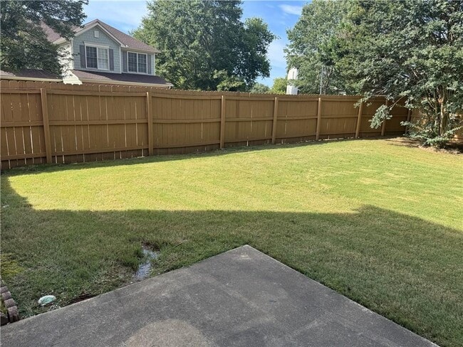 Building Photo - 4183 Divot Way