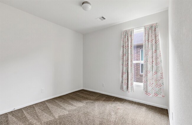 Building Photo - 15334 Rosehill Summit Ln