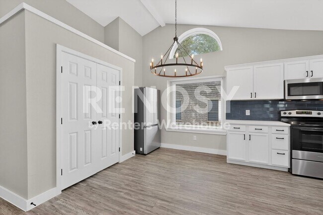 Building Photo - Complete Refreshed Move In Ready in Rowlett