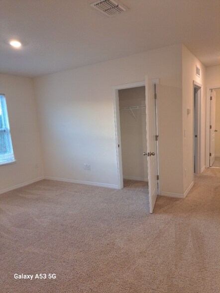 Building Photo - 5331 Timberland Ave