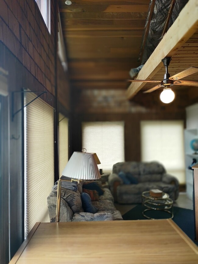 Building Photo - 20 Orcutt Dr