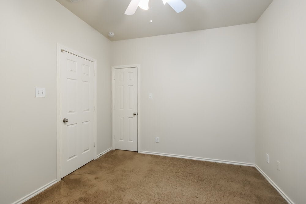 Building Photo - 26900 Armor Oaks Dr